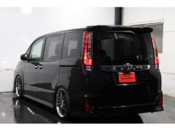 
										TOYOTA NOAH 2015 full									