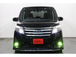 TOYOTA NOAH 2015