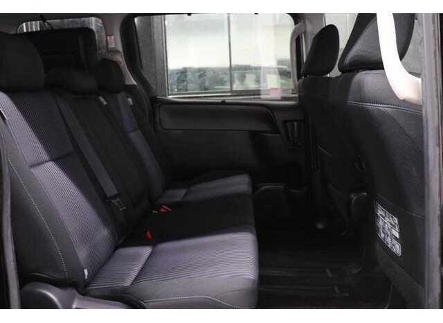 
								TOYOTA NOAH 2015 full									