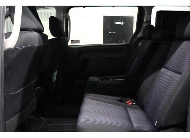 
								TOYOTA NOAH 2015 full									