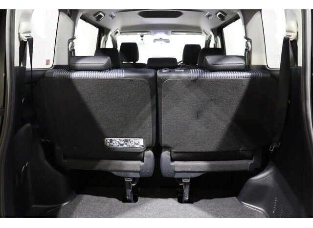 
								TOYOTA NOAH 2015 full									