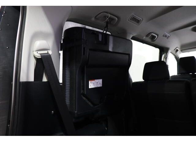 
								TOYOTA NOAH 2015 full									