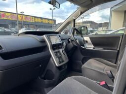 
										TOYOTA NOAH 2012 full									