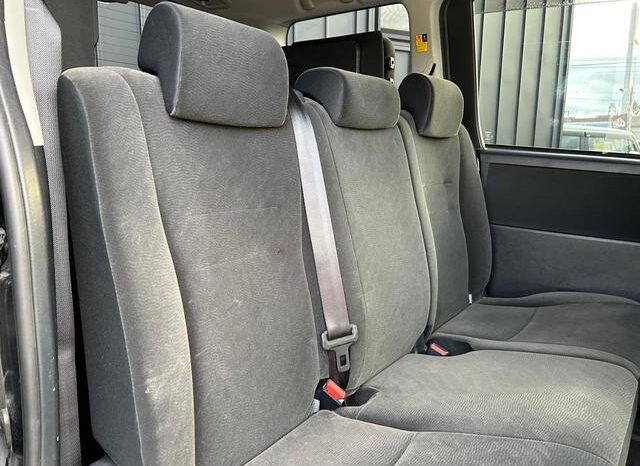 
								TOYOTA NOAH 2012 full									