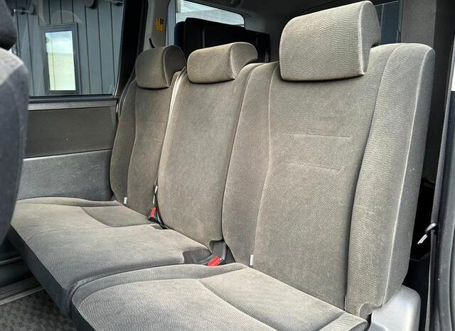 
								TOYOTA NOAH 2012 full									