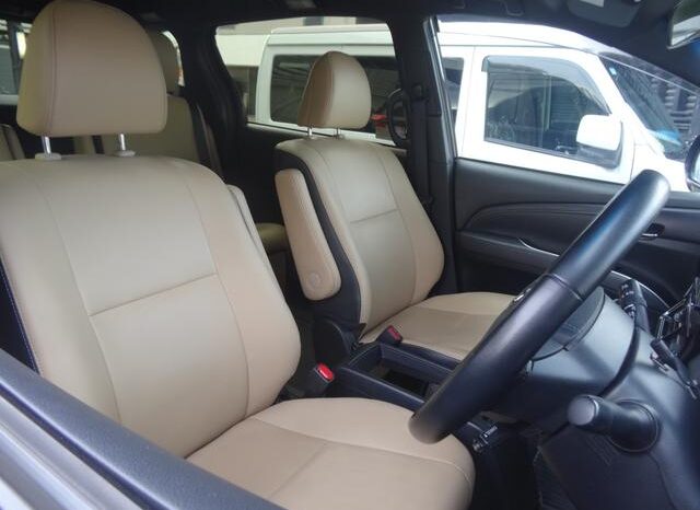 
								TOYOTA ESTIMA 2019 full									