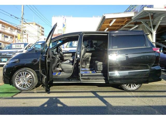 
								TOYOTA ESTIMA 2019 full									