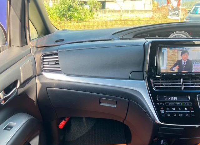 
								TOYOTA ESTIMA 2017 full									