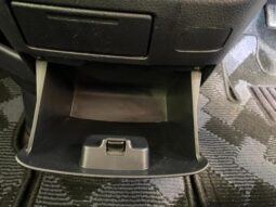 
										TOYOTA NOAH 2013 full									