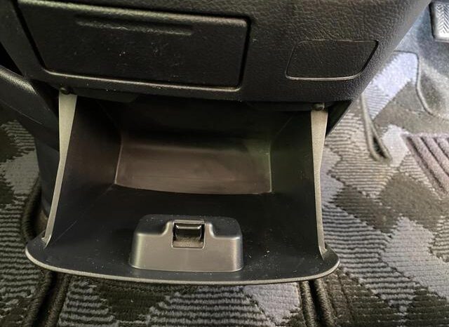 
								TOYOTA NOAH 2013 full									