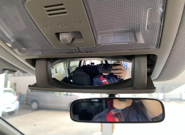 
								TOYOTA NOAH 2013 full									