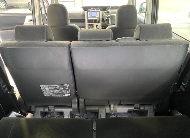 
								TOYOTA NOAH 2013 full									