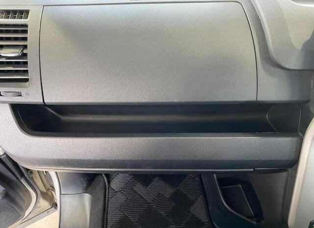 
								TOYOTA NOAH 2013 full									