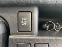 
										TOYOTA NOAH 2013 full									