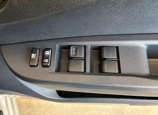 
								TOYOTA RACTIS 2015 full									