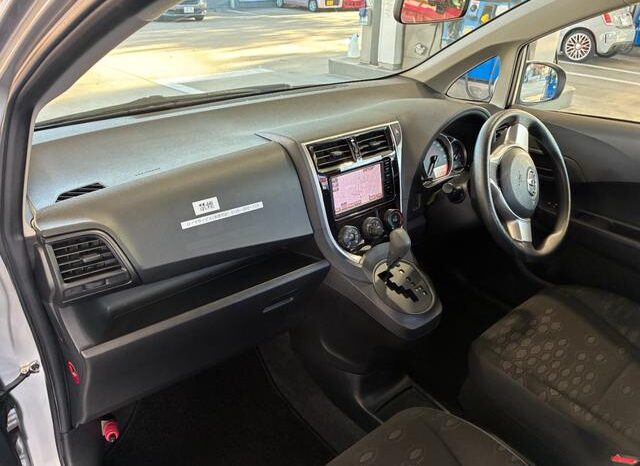 
								TOYOTA RACTIS 2015 full									