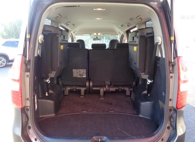 
								TOYOTA NOAH 2012 full									