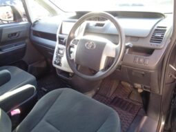 
										TOYOTA NOAH 2012 full									