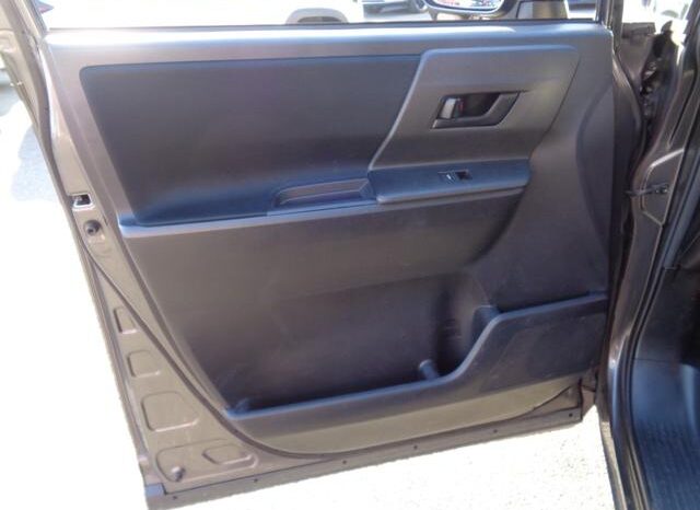 
								TOYOTA NOAH 2012 full									