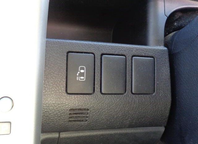 
								TOYOTA NOAH 2012 full									