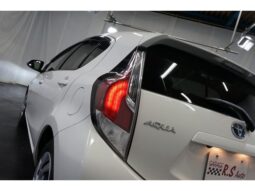 
										TOYOTA AQUA 2015 full									