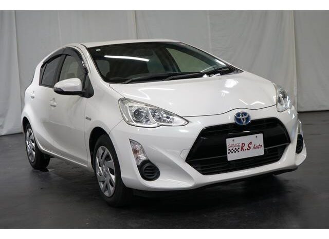 
								TOYOTA AQUA 2015 full									