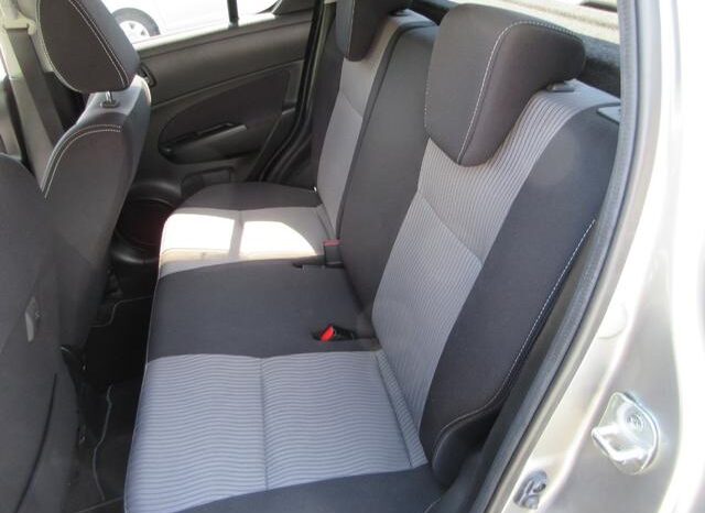 
								SUZUKI SWIFT 2012 full									