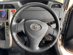 
										TOYOTA RACTIS 2010 full									