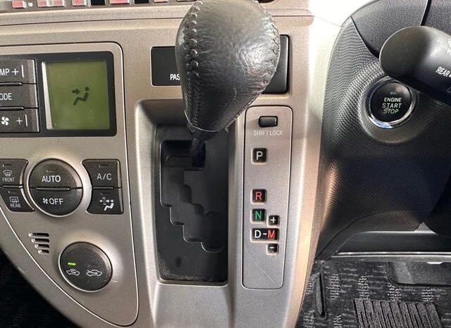 
								TOYOTA RACTIS 2010 full									