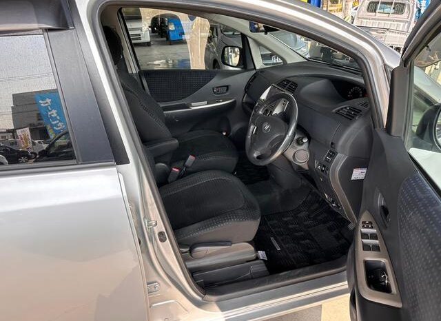 
								TOYOTA RACTIS 2010 full									