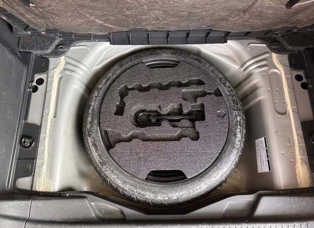 
								TOYOTA RACTIS 2010 full									