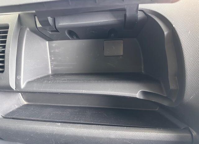 
								TOYOTA RACTIS 2010 full									