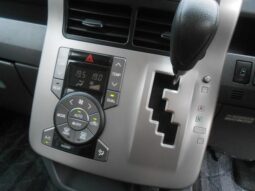 
										TOYOTA NOAH 2009 full									