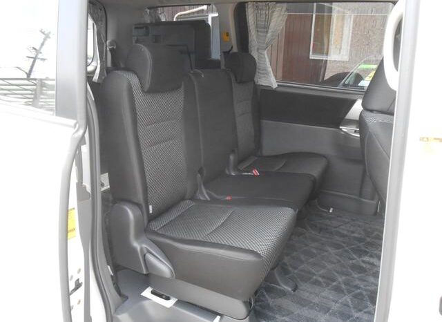 
								TOYOTA NOAH 2009 full									