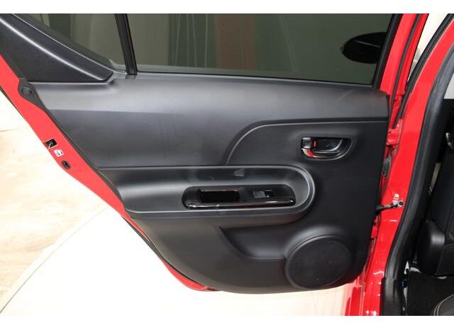 
								TOYOTA AQUA 2015 full									