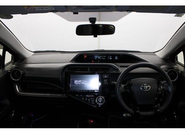 
								TOYOTA AQUA 2015 full									