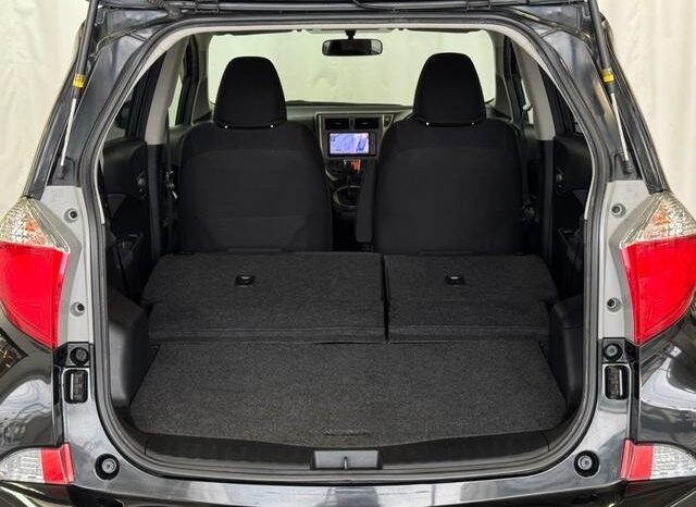 
								TOYOTA RACTIS 2011 full									