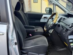 
										TOYOTA NOAH 2010 full									