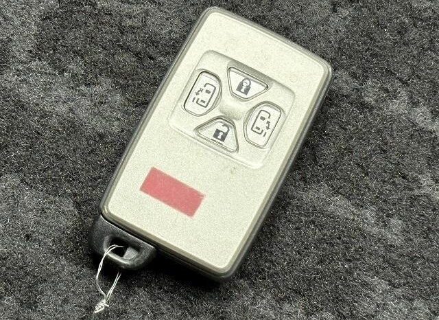 
								TOYOTA NOAH 2009 full									