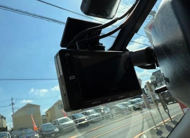 
								NISSAN MARCH 2016 full									