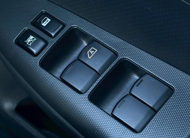 
								NISSAN NOTE 2011 full									