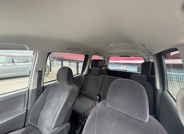 
								TOYOTA NOAH 2009 full									