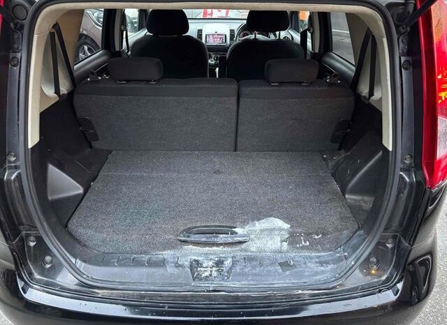 
								NISSAN NOTE 2010 full									