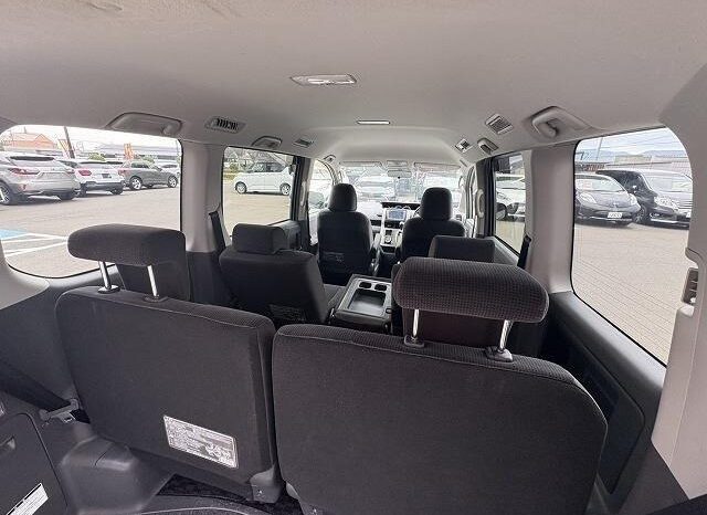 
								TOYOTA NOAH 2009 full									