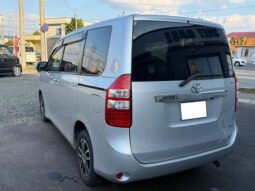 
										TOYOTA NOAH 2010 full									