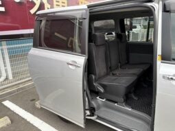 
										TOYOTA NOAH 2009 full									