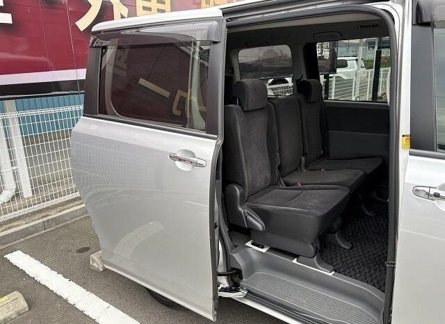 
								TOYOTA NOAH 2009 full									