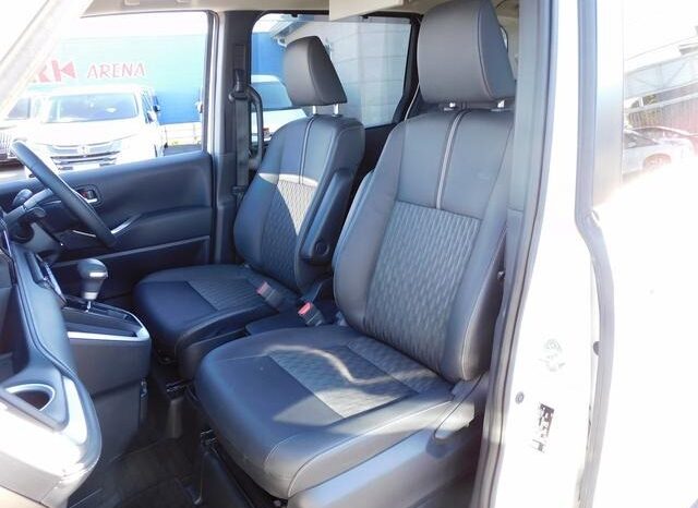 
								TOYOTA NOAH 2024 full									