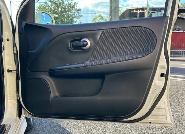 
								NISSAN NOTE 2009 full									