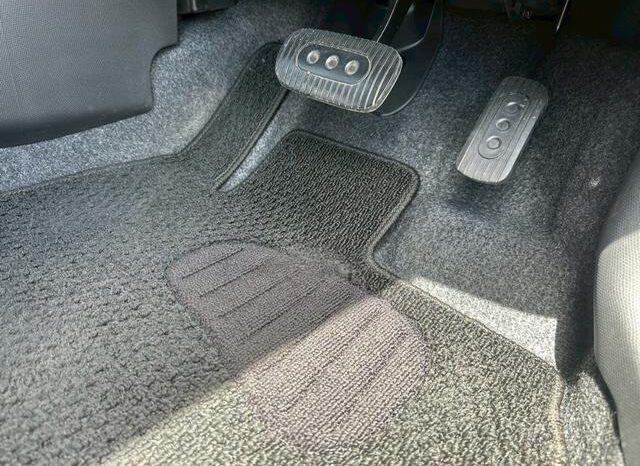 
								NISSAN MARCH 2010 full									